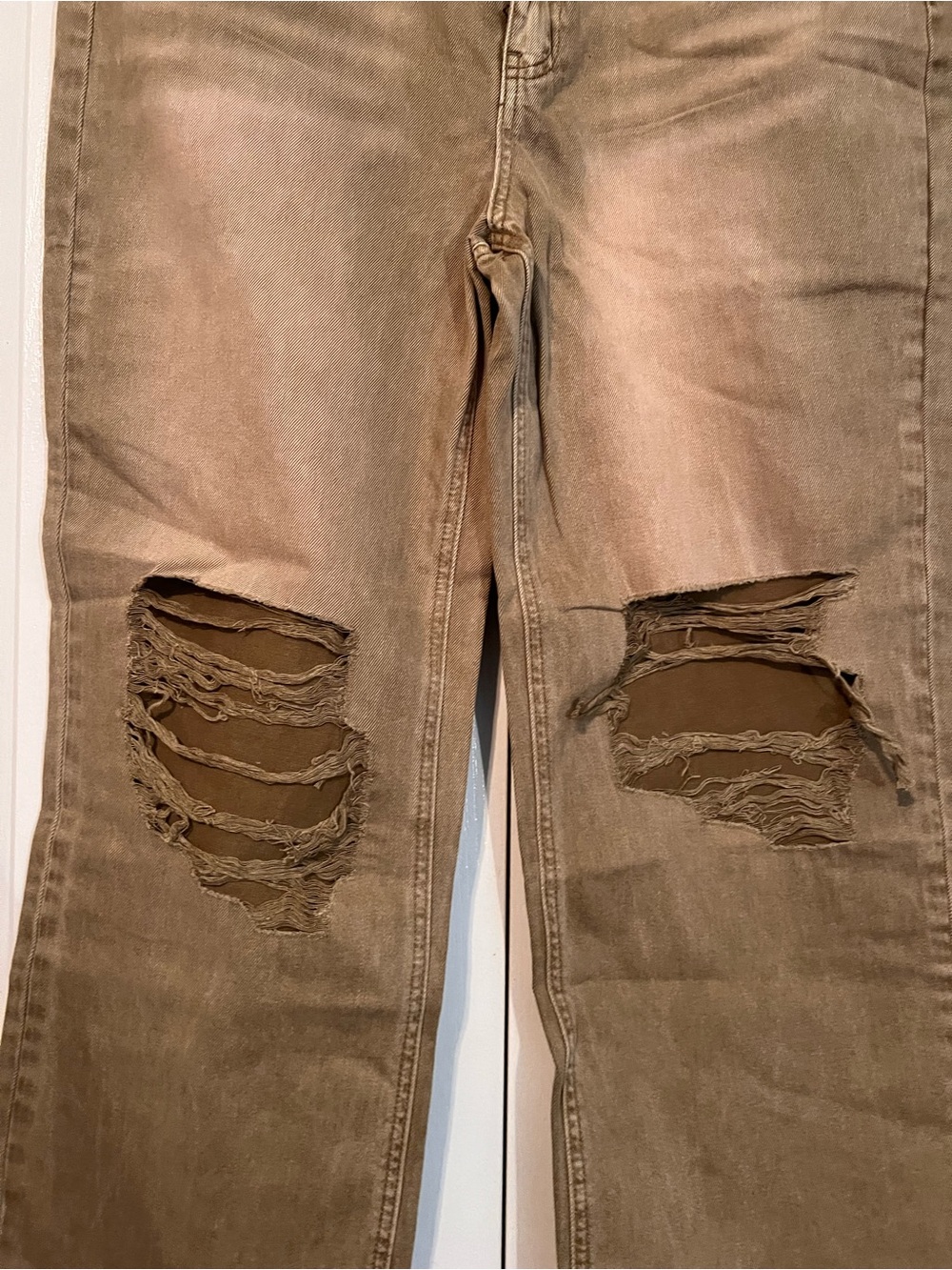 Zenana Outfitters Brown Distressed Wide-Leg Jeans - Picture 4 of 12